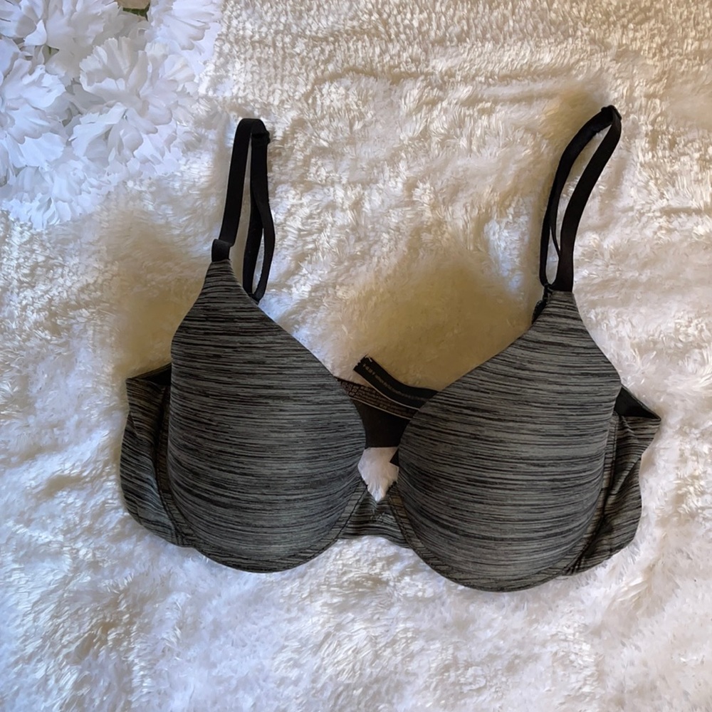 Victoria Secret bra